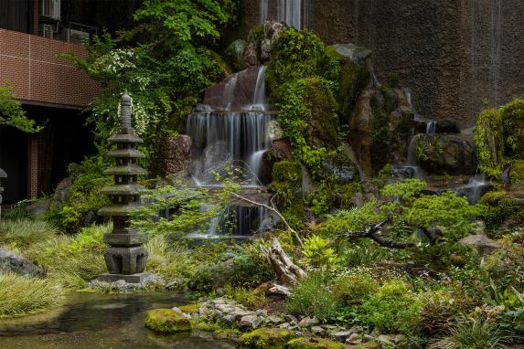 城山ガーデンズ　水簾（城山ホテル鹿児島）-3